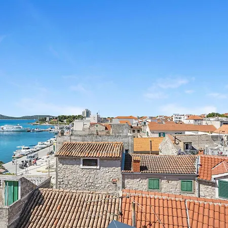 1 Bedroom Stunning In Διαμέρισμα