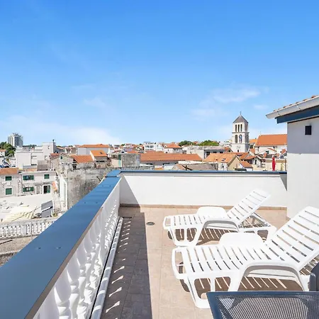 Apartment 1 Bedroom Stunning In